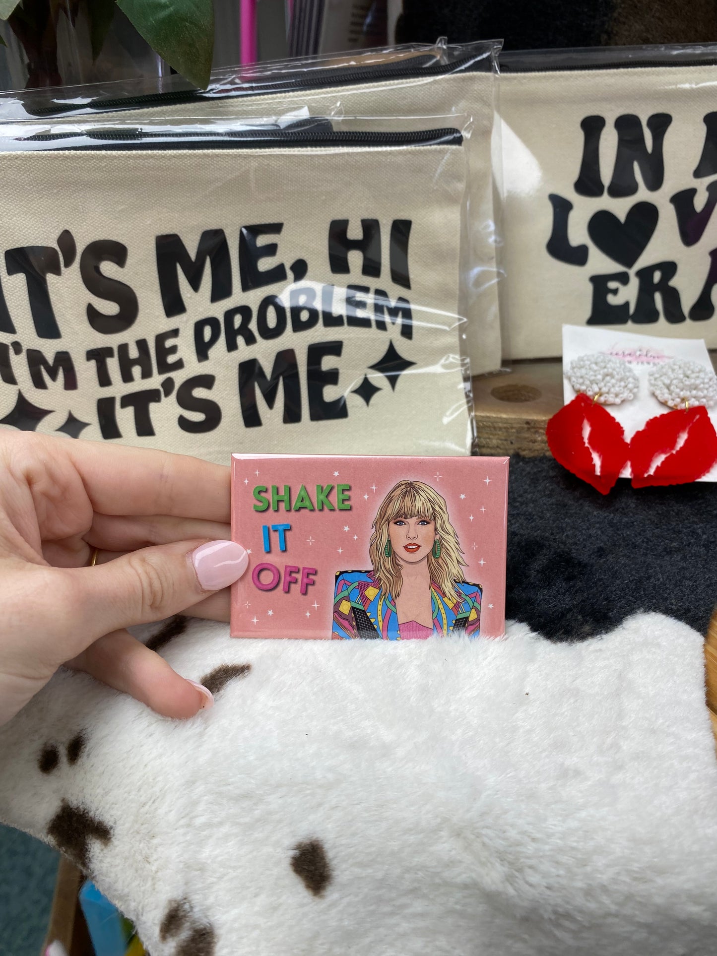 Shake it Off Magnet